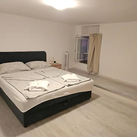 Ela 6 Apartment Piran